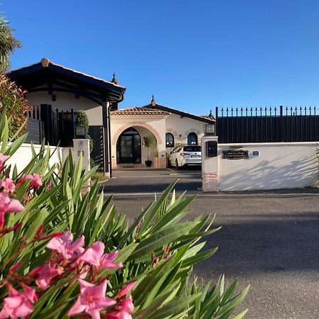 Charme & Confort- Les Cottages Du Bassin D'Arcachon- Petit-Dejeuner Sur Demande - Nuitee, Court Sejour, Semaine Gujan-Mestras Bagian luar foto